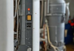 壁挂炉加水频繁崩溃原因解析