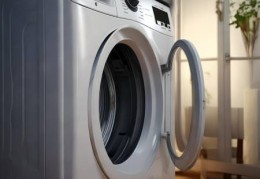 小鸭洗衣机保险丝位置详解