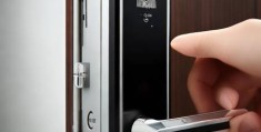 德简智能指纹锁24小时专修服务讲解-新一代指纹锁，安全便捷生活新体验