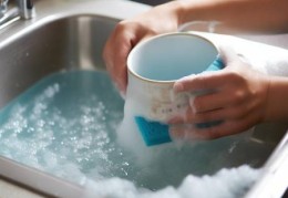 消毒柜生锈清洗妙招，轻松恢复亮洁如新