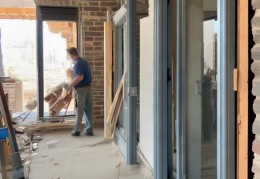 防盗门尺寸调整指南：专业解答与选购技巧