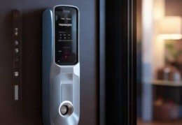 因硕智能锁佳木斯：守护家庭安全，智能锁引领生活新潮流