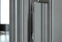 防盗门开启角度揭秘：安全与便捷的完美结合