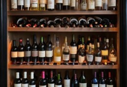 红酒柜收纳秘籍：五大精选储物技巧，让你的酒柜井然有序