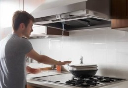 顶吸油烟机滴水处理技巧，轻松解决困扰