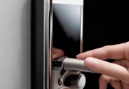 指纹锁触摸不亮原因及解决方法大揭秘