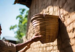 中央空调厕所小背篓安装攻略：轻松解决卫生间收纳难题