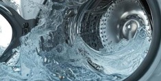 洗衣机正反转哒哒响，究竟是什么原因？