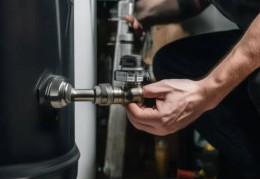 威博热水器安全阀漏水处理技巧大揭秘