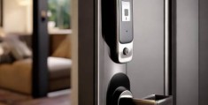 龙岩指纹锁安装电话：快速上门服务，安全便捷生活