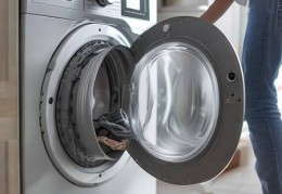 洗衣机清洗技巧：告别污渍，焕然一新