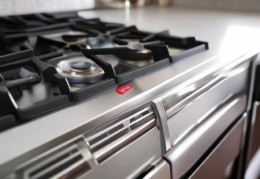 港华紫荆燃气灶服务预约交流，家用燃气灶选购攻略：告别烹饪烦恼，轻松掌握火候技巧